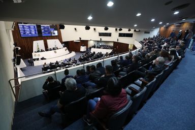Prefeitos se mobilizam na Assembleia para liberação de recursos de verba indenizatória da Petrobras ao Paraná