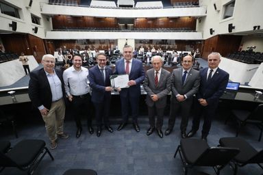Solenidade na Assembleia coroa centenário do Sindicato das Seguradoras